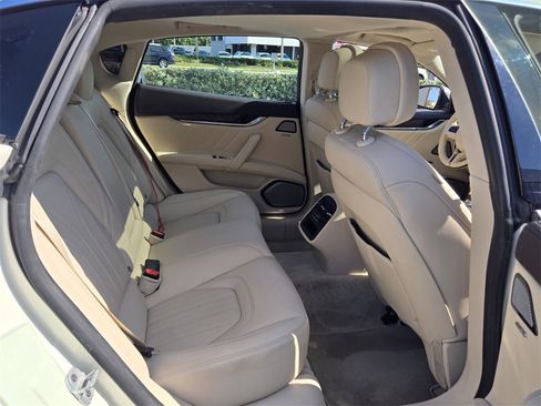 Used 2022 Maserati Quattroporte Modena image 17