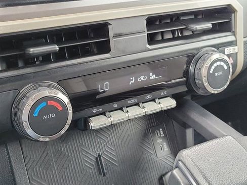 Used 2024 Toyota Tacoma TRD Off-Road image 24