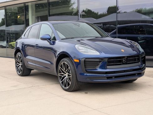 New 2026 Porsche Macan AWD/4WD image 7