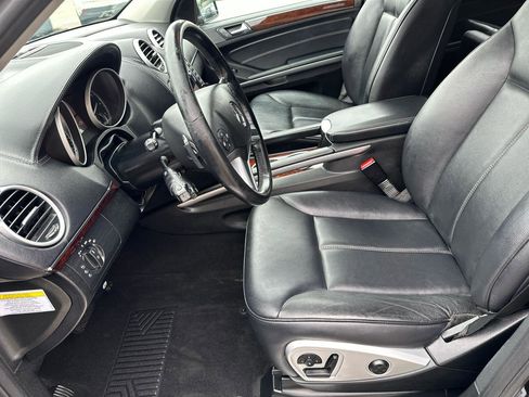 Used 2011 Mercedes-Benz GL 450 4MATIC w/ Premium 2 Pkg image 9