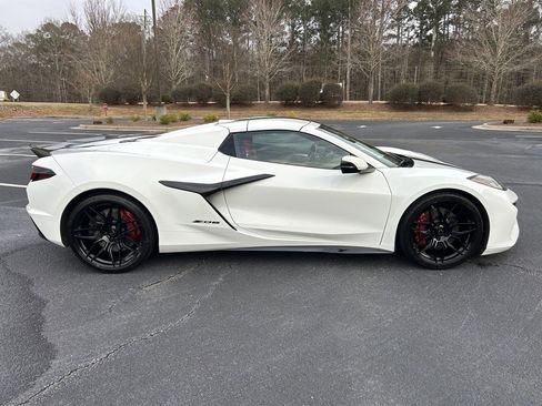 Used 2023 Chevrolet Corvette Z06 image 25