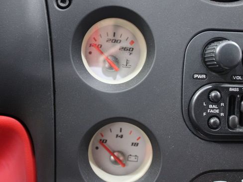 Used 2004 Dodge Viper SRT-10 RWD image 25