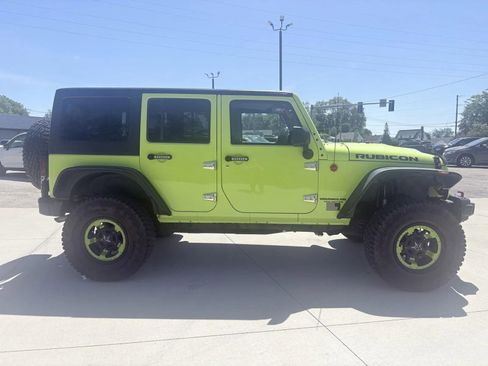 Used 2016 Jeep Wrangler Unlimited Rubicon AWD/4WD image 7