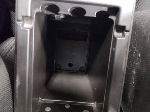 Used 2008 Pontiac Grand Prix image 28