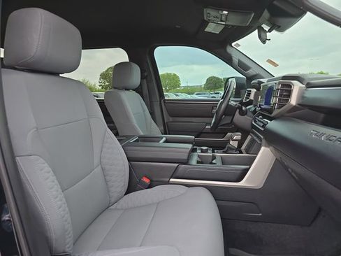 Used 2025 Toyota Tundra SR5 AWD/4WD image 11