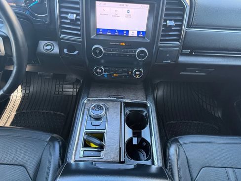 Used 2020 Ford Expedition Max Limited RWD image 16