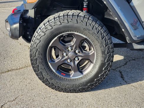 Used 2021 Jeep Gladiator Rubicon AWD/4WD image 10