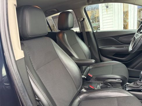 Certified 2022 Buick Encore Preferred w/ Safety Package image 42