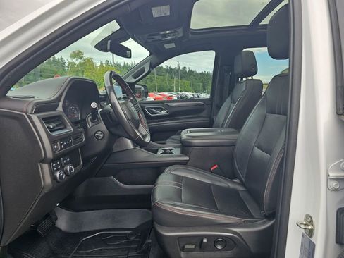 Used 2021 Chevrolet Suburban RST w/ Luxury Package AWD/4WD image 24
