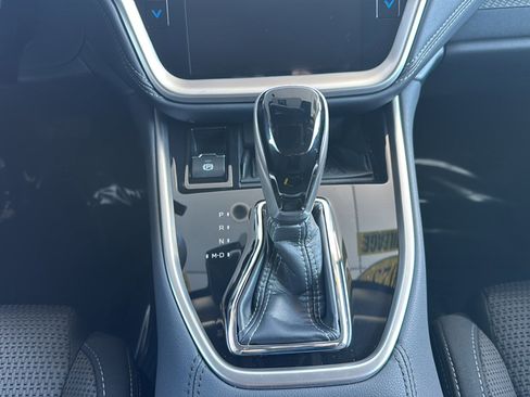 Used 2025 Subaru Outback Premium w/ Popular Package #1A image 35