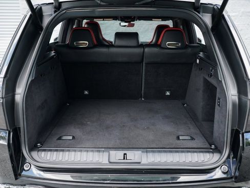 Used 2019 Land Rover Range Rover Sport SVR image 37