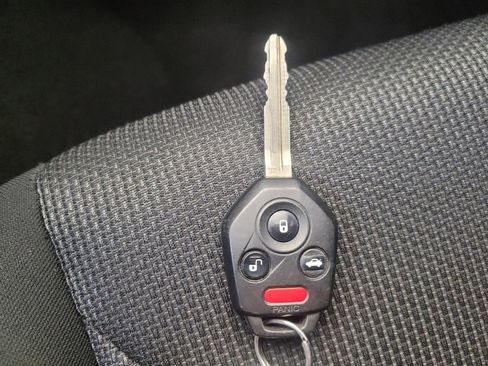 Used 2019 Subaru Impreza 2.0i Premium image 32