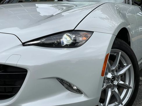 Used 2016 MAZDA MX-5 Miata Sport RWD image 12