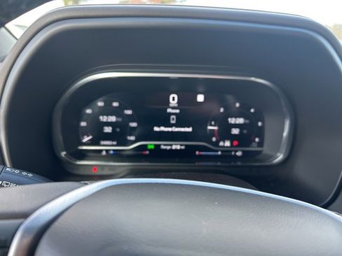 Used 2022 GMC Yukon SLT w/ SLT Luxury Package image 21