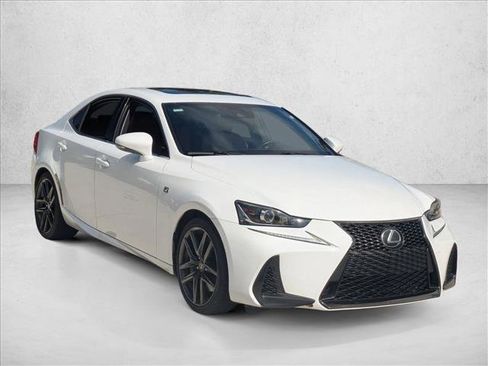 Used 2017 Lexus IS 200t image 3