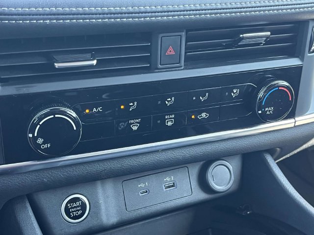 Used 2022 Nissan Rogue S FWD image 30