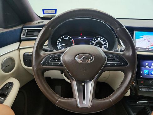 Used 2019 INFINITI QX50 Essential w/ Sensory Package FWD image 17