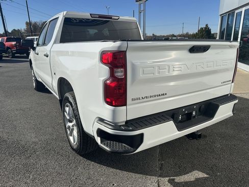 Used 2023 Chevrolet Silverado 1500 Custom image 4