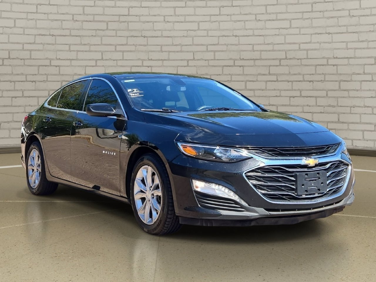 Used 2020 Chevrolet Malibu LT FWD image 3