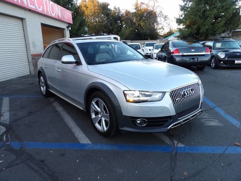 Used 2013 Audi A4 Premium Plus w/ Premium Plus Pkg image 2