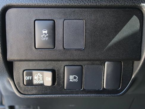 Used 2022 Toyota Tacoma SR5 RWD image 26
