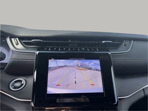 New 2025 Jeep Grand Cherokee L Altitude image 13