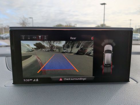 Used 2018 Audi Q7 3.0T Prestige w/ Prestige Package image 19