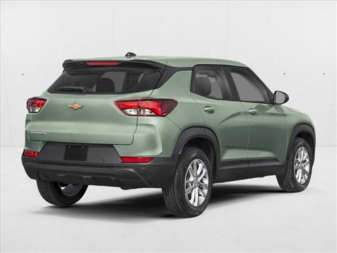 New 2026 Chevrolet TrailBlazer LS AWD/4WD image 2