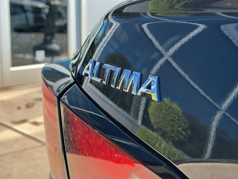 Certified 2022 Nissan Altima 2.5 SV image 11