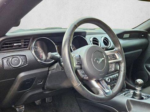Used 2017 Ford Mustang Coupe RWD image 10