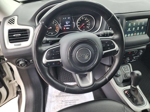 Used 2020 Jeep Compass Latitude w/ Cold Weather Group image 15