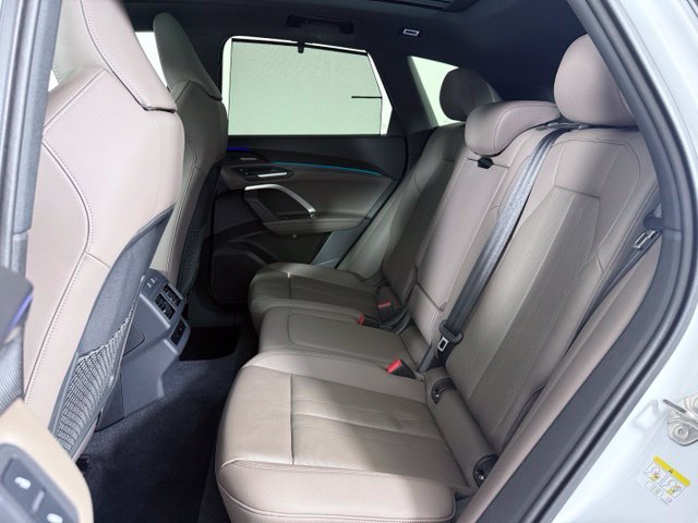 Certified 2025 Audi Q5 Premium Plus w/ Premium Plus AWD/4WD image 21
