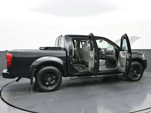 Used 2020 Nissan Frontier SV w/ Midnight Edition Floor Mats image 51