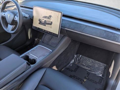 Used 2023 Tesla Model Y Long Range image 24