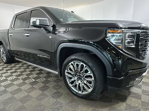 Used 2025 GMC Sierra 1500 Denali Ultimate AWD/4WD image 3