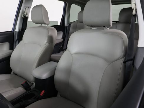 Used 2015 Subaru Forester 2.5i Limited image 11