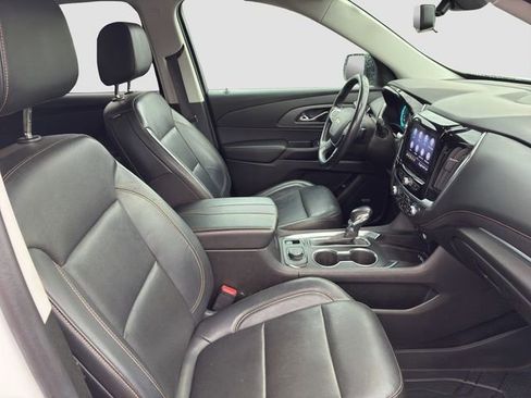 Used 2021 Chevrolet Traverse Premier w/ Redline Edition AWD/4WD image 22