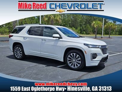Used 2023 Chevrolet Traverse Premier w/ LPO, Floor Liner Package