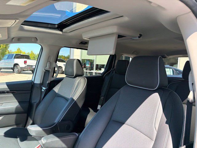 Used 2025 Honda Odyssey Elite image 15