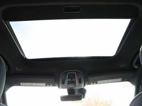 New 2025 Jeep Grand Cherokee L Laredo w/ Luxury Tech Group I image 19