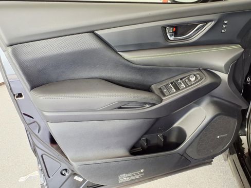 Used 2025 Subaru Ascent Bronze Edition image 14