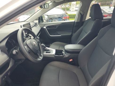 Used 2023 Toyota RAV4 LE image 15