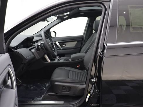 New 2026 Land Rover Discovery Sport Landmark AWD/4WD image 6