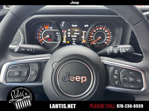New 2026 Jeep Wrangler Unlimited Sahara image 30
