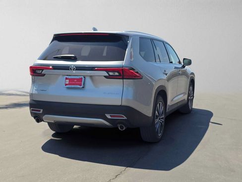 Certified 2024 Toyota Grand Highlander AWD Hybrid image 3
