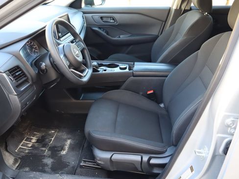 Used 2024 Nissan Rogue S AWD/4WD image 15