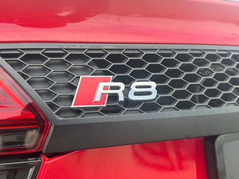 Used 2018 Audi R8 V10 AWD/4WD image 15