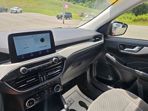 Used 2021 Ford Escape SE image 36