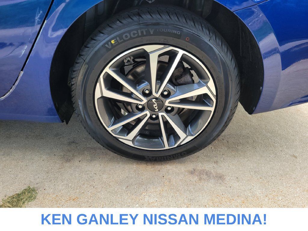 Used 2023 Kia Forte LXS w/ LXS Technology Package FWD image 20
