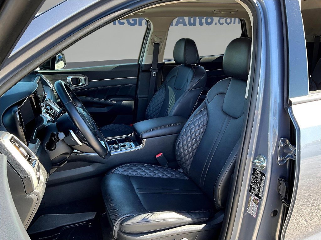 Used 2023 Kia Sorento SX Prestige AWD/4WD image 25